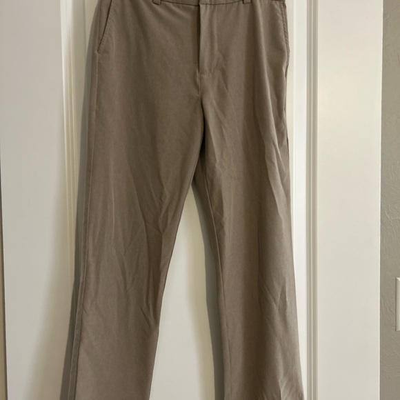 Vineyard Vines Boys' Lightweight Performance Breaker Pants - Picture 3 of 7
